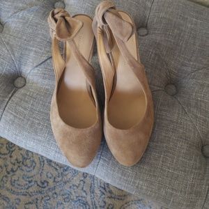 Banana Republic Sexy suede heels